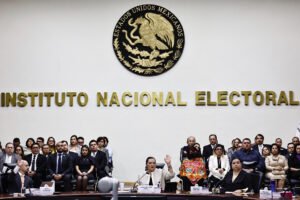 Entrega INE propuesta de reforma electoral