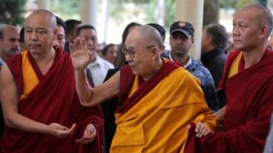 El dalái lama hace historia al ganar su primer Grammy a mejor audiolibro