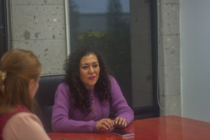 Ana Rosa Valdés defiende la importancia de instituciones sólidas y un Veracruz con rumbo