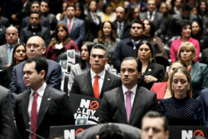 El “Bastión de Resistencia” de Alejandro Moreno: El PRI toma la delantera contra el caos oficialista