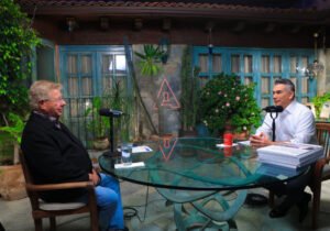 Alejandro Moreno exhibe a Morena: “Han convertido los problemas en crisis”