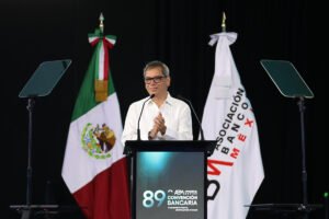 México prevé un impacto “neutro” en su economía ante alza del petróleo por guerra en Irán