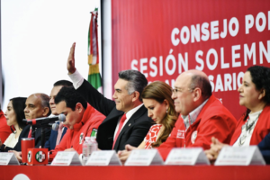 En el Consejo Político del 97 aniversario del PRI, Alejandro Moreno afirma: “El PRI se construye tocando puertas, no desde el escritorio”