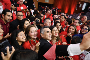 Alejandro Moreno afirma: “México necesita equilibrio, instituciones fuertes y gobiernos que rindan cuentas”