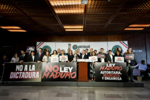 Alejandro Moreno celebra derrota de la “Ley Maduro”: “Hoy ganó México”
