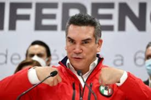 Alejandro Moreno acusa vacío diplomático en gestión de Juan Ramón de la Fuente