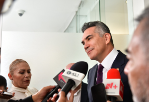 Alejandro Moreno llama a levantar la mirada y construir un mejor futuro para México